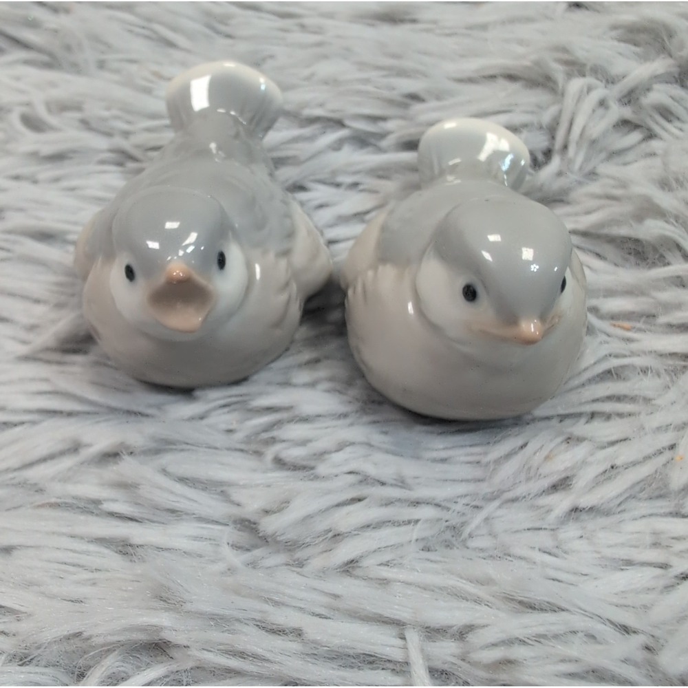 Vintage Lot Of 2 Porcelain‎ Bird Figurines made by Otagiri in Japan